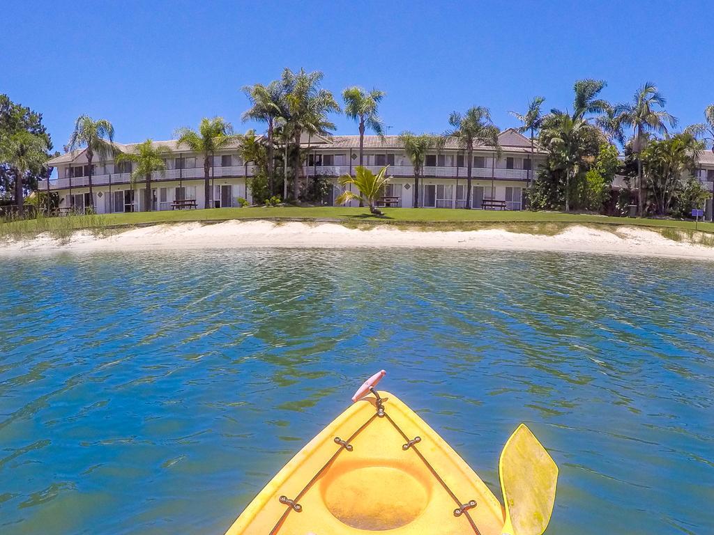 Отель Bay Of Palms Голд-Кост Экстерьер фото
